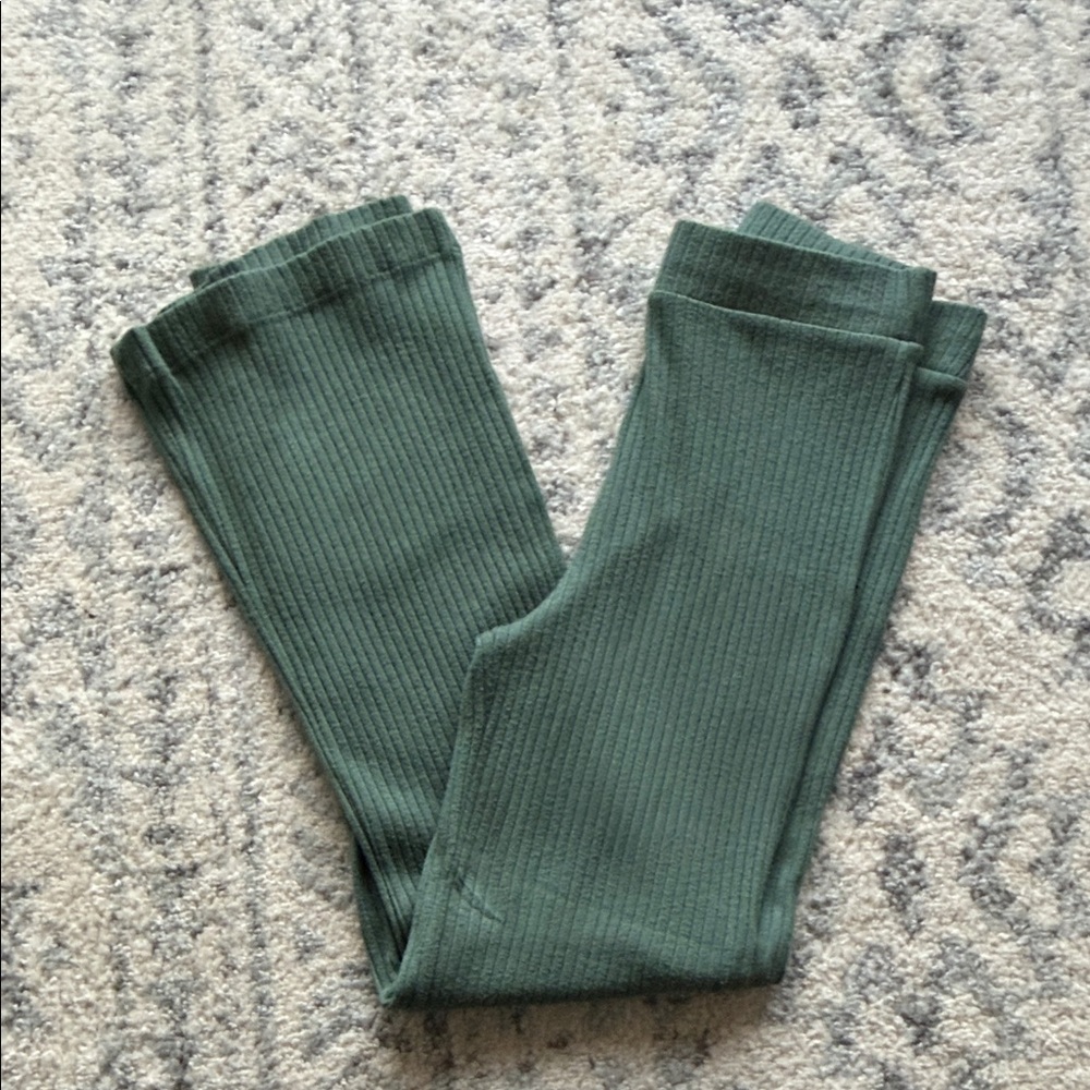 Green Ribbed Lounge Set - Picture 4 of 4